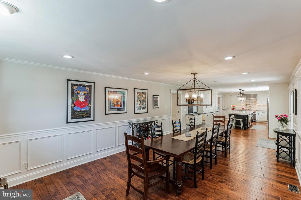 318 NEWTON COURT