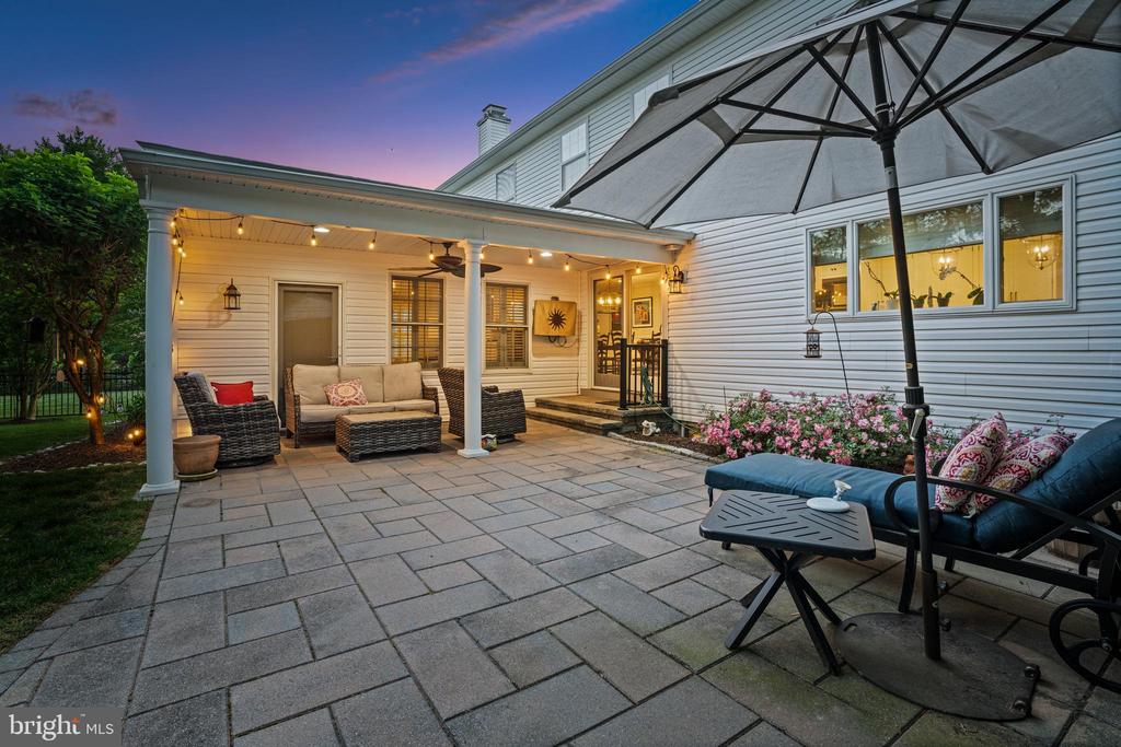 318 NEWTON COURT