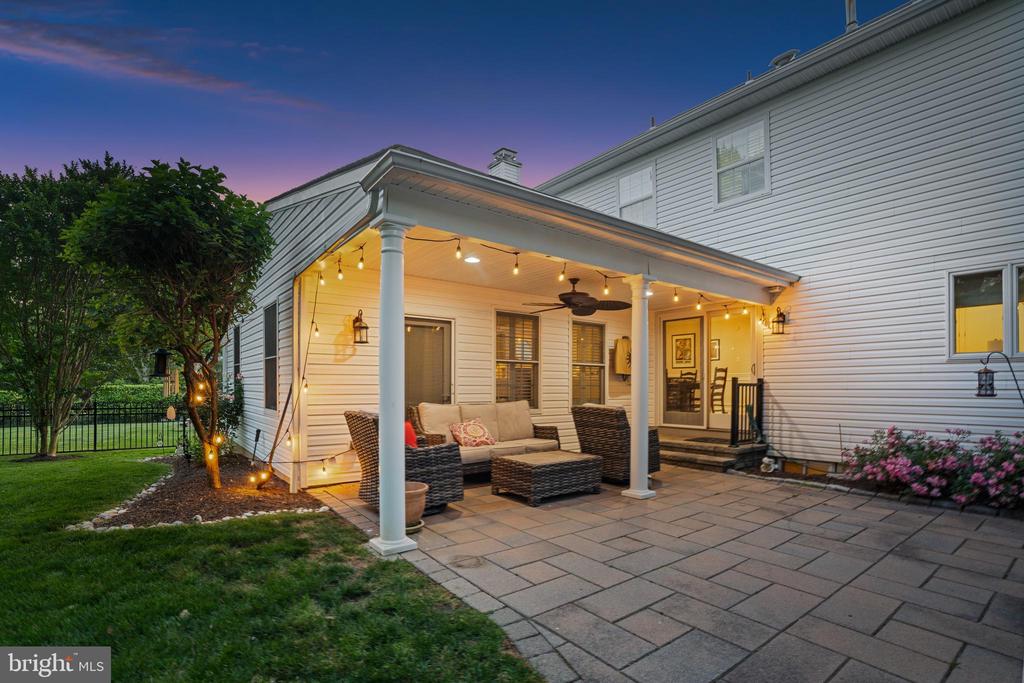 318 NEWTON COURT