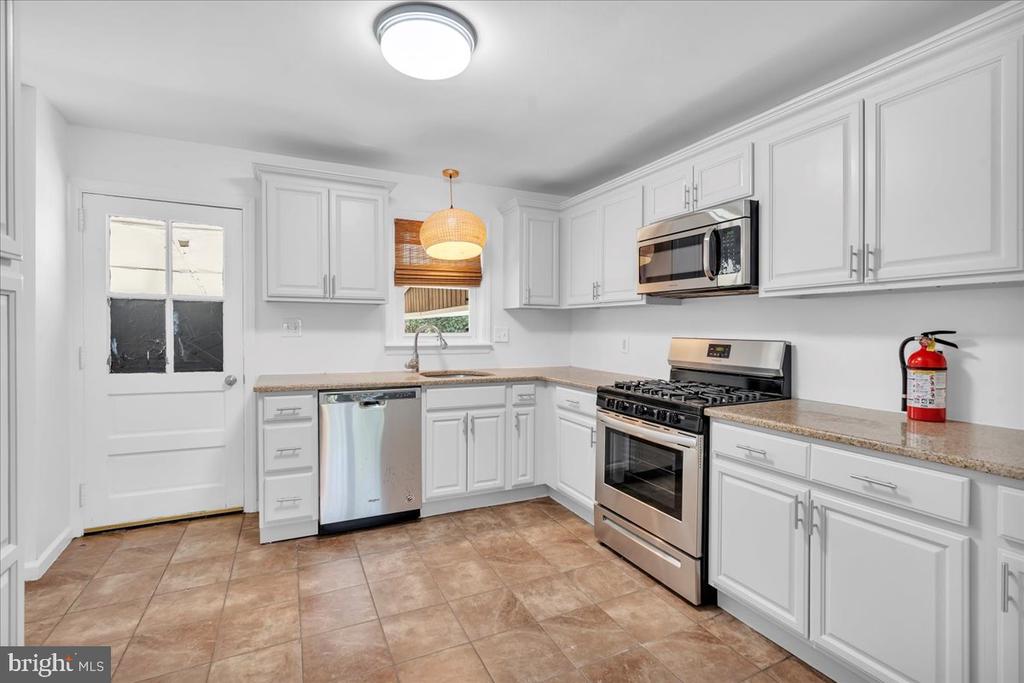 446 WALNUT STREET