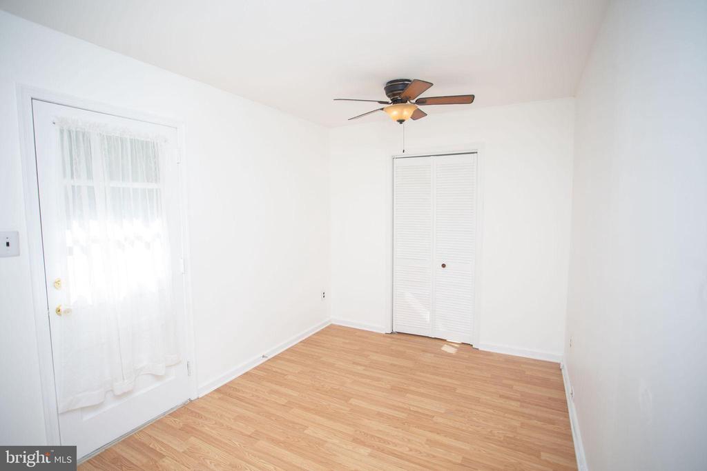 9 N GREEN ACRE DRIVE