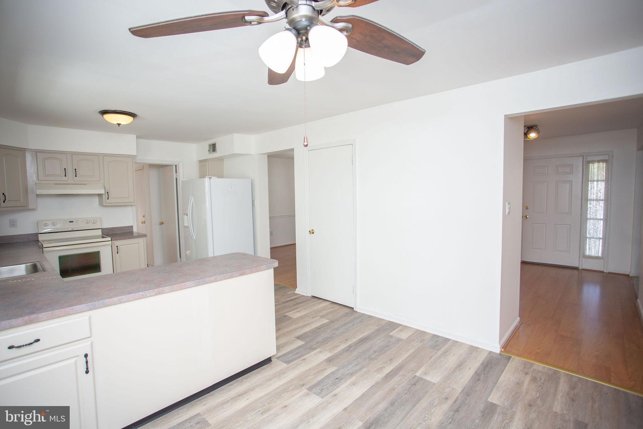 9 N GREEN ACRE DRIVE