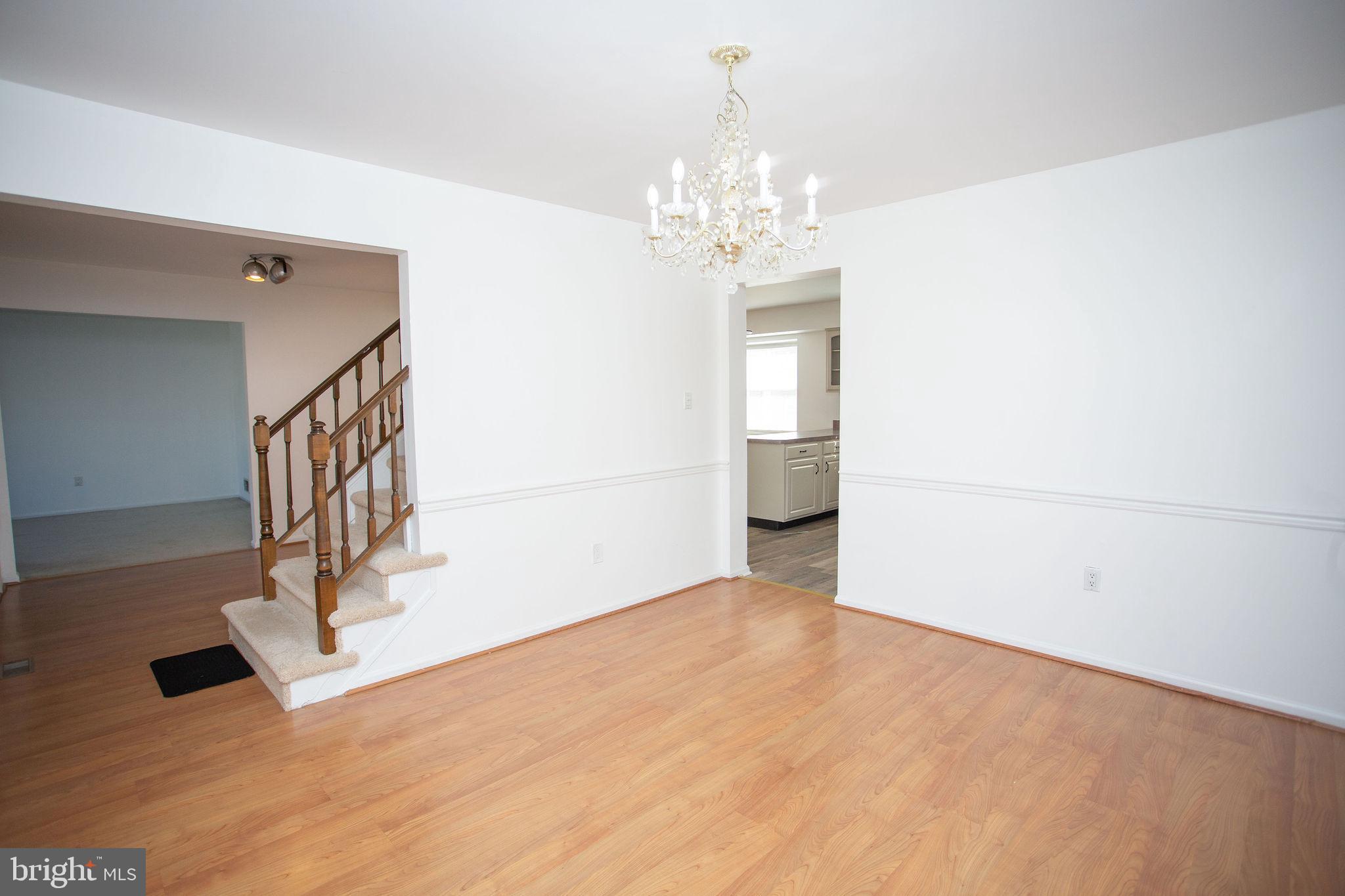 9 N GREEN ACRE DRIVE