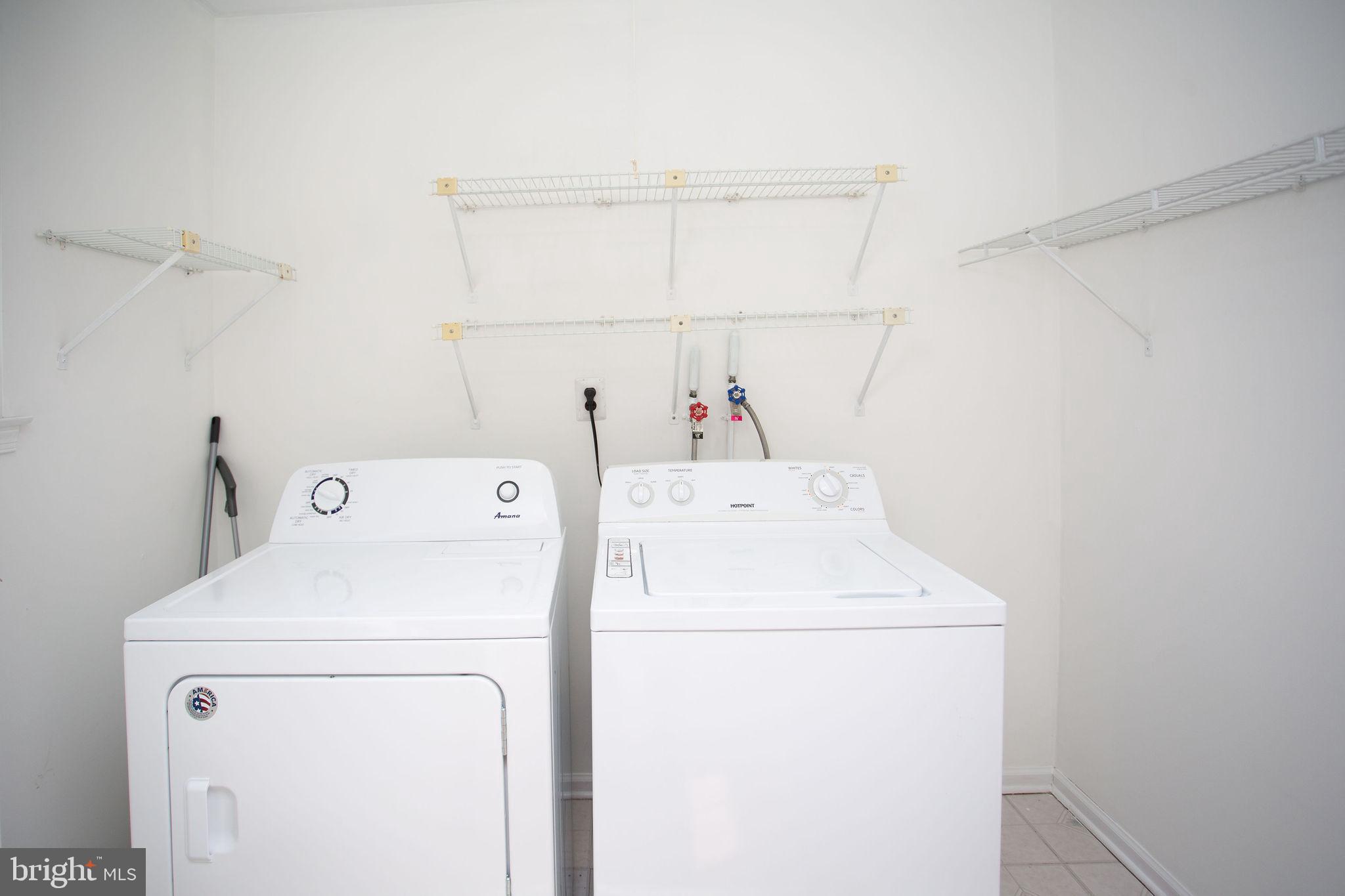 9 N GREEN ACRE DRIVE