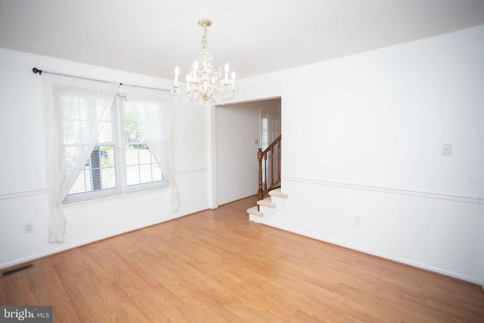 9 N GREEN ACRE DRIVE