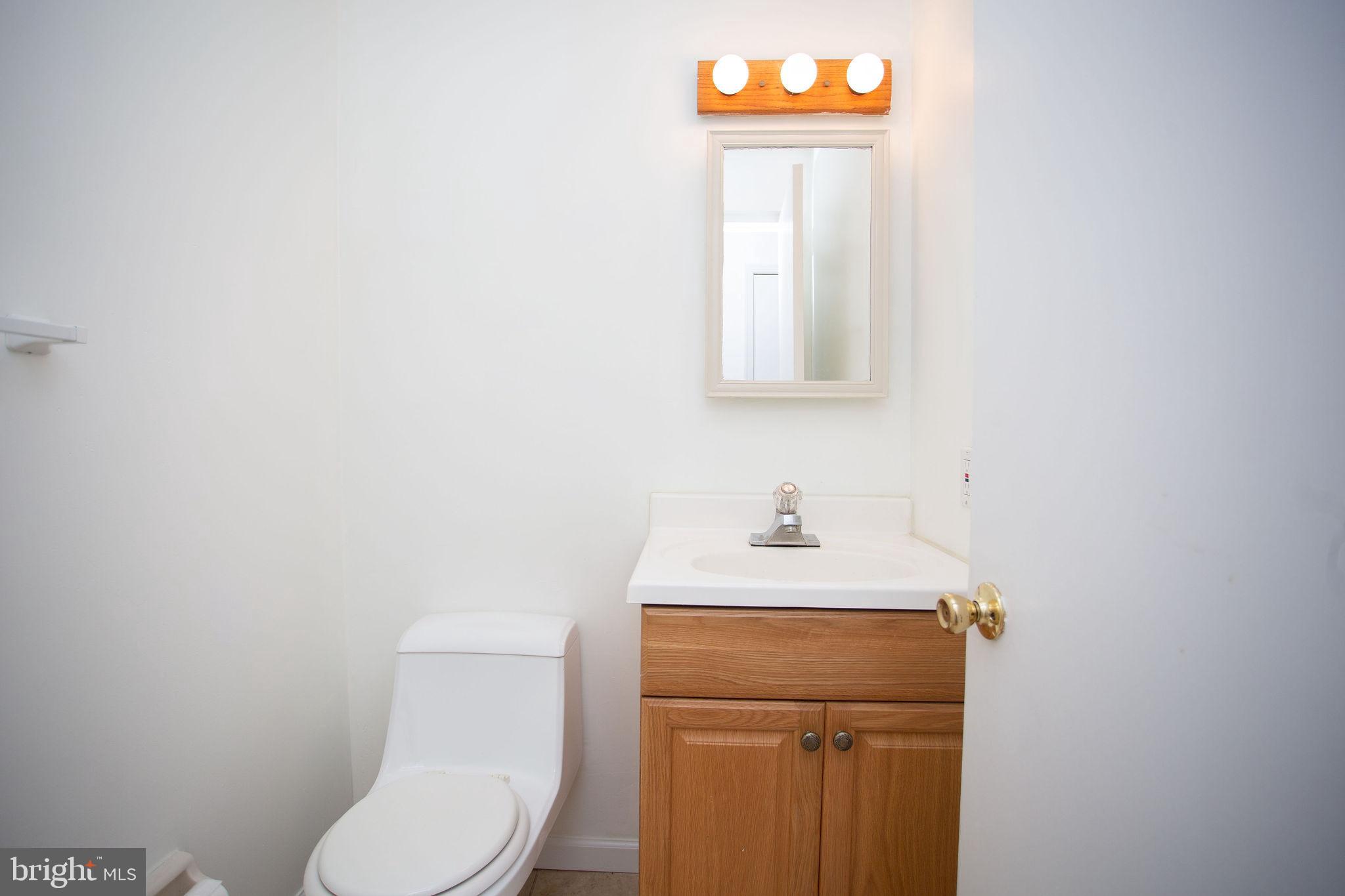 9 N GREEN ACRE DRIVE