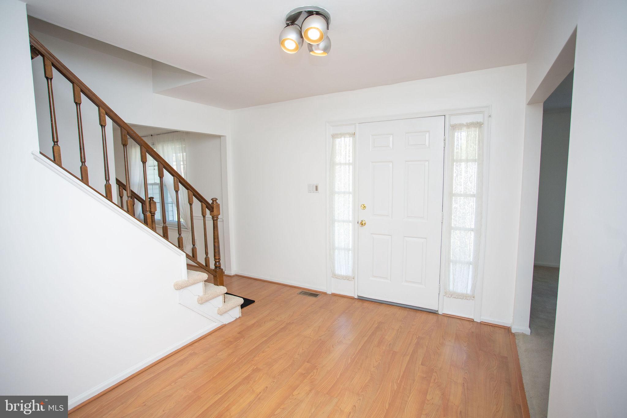 9 N GREEN ACRE DRIVE