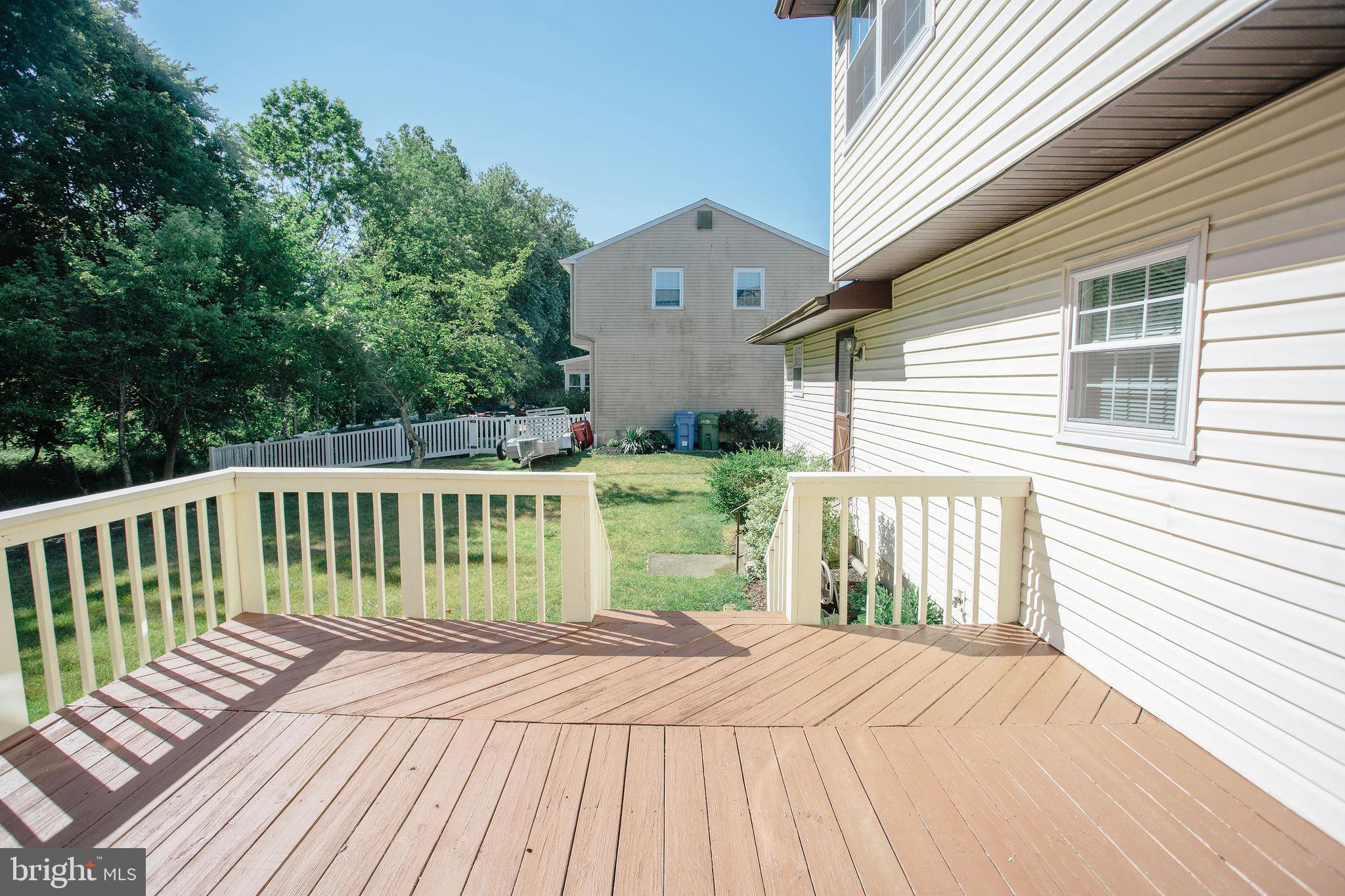 9 N GREEN ACRE DRIVE