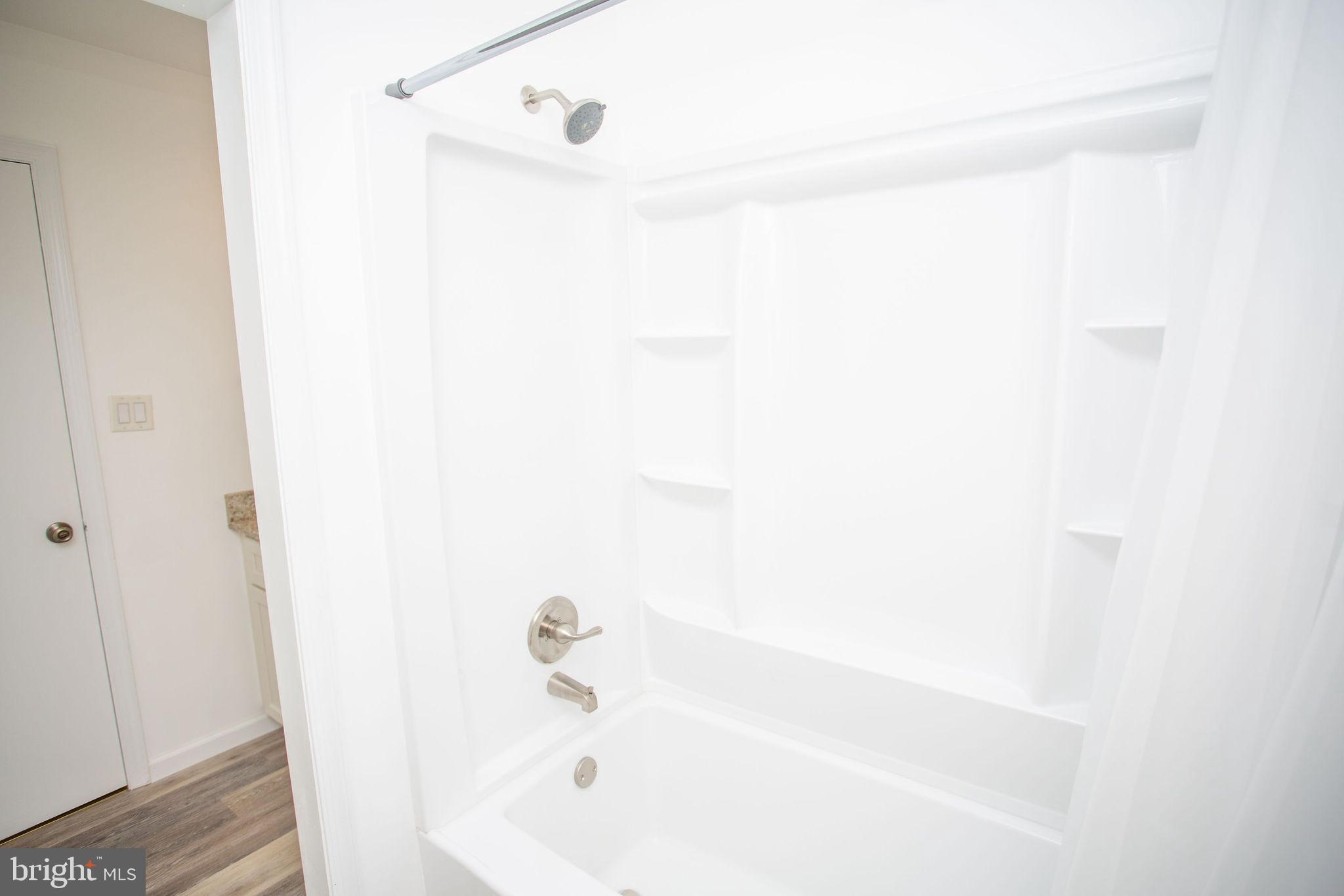 9 N GREEN ACRE DRIVE