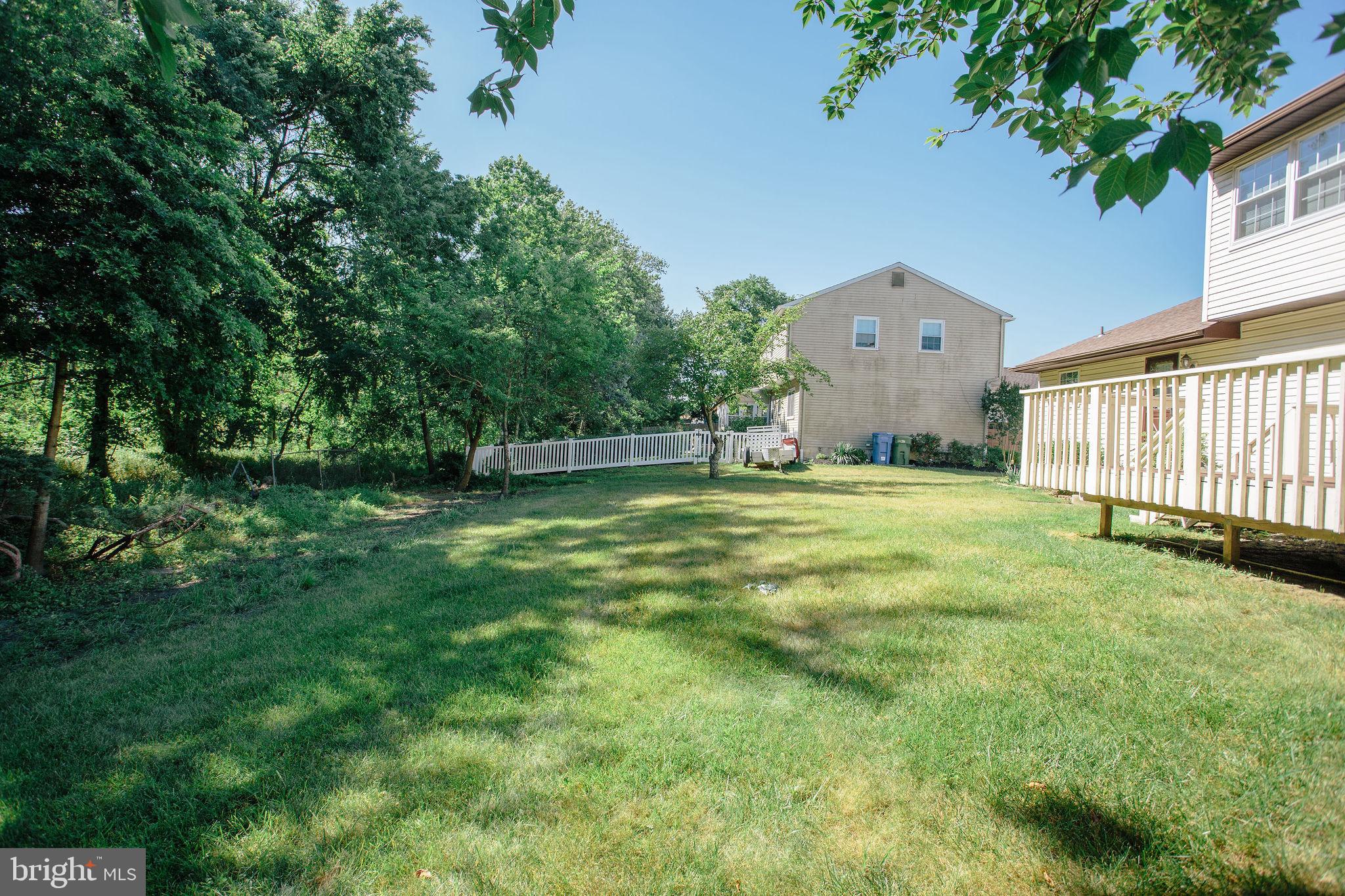 9 N GREEN ACRE DRIVE