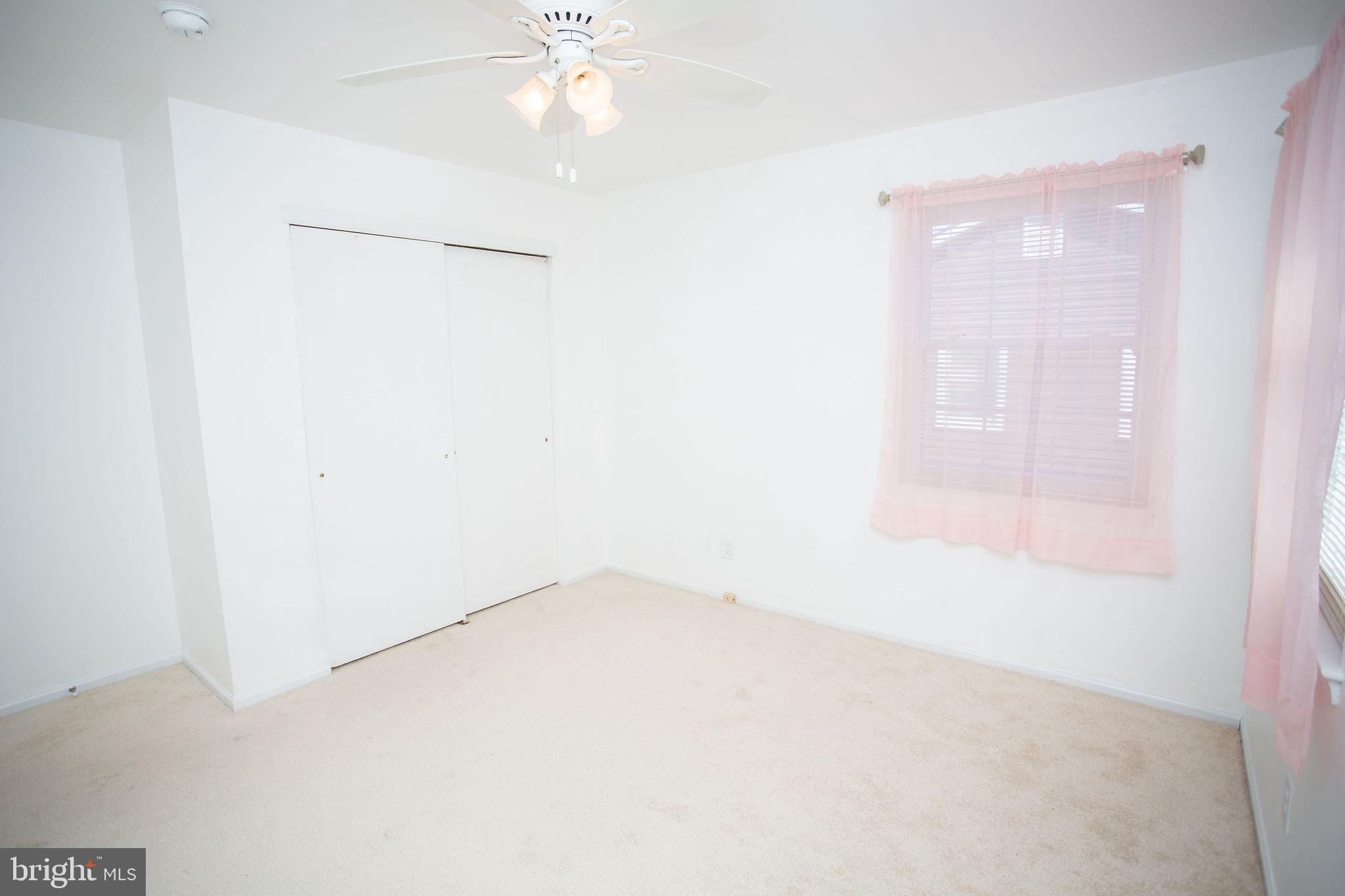 9 N GREEN ACRE DRIVE