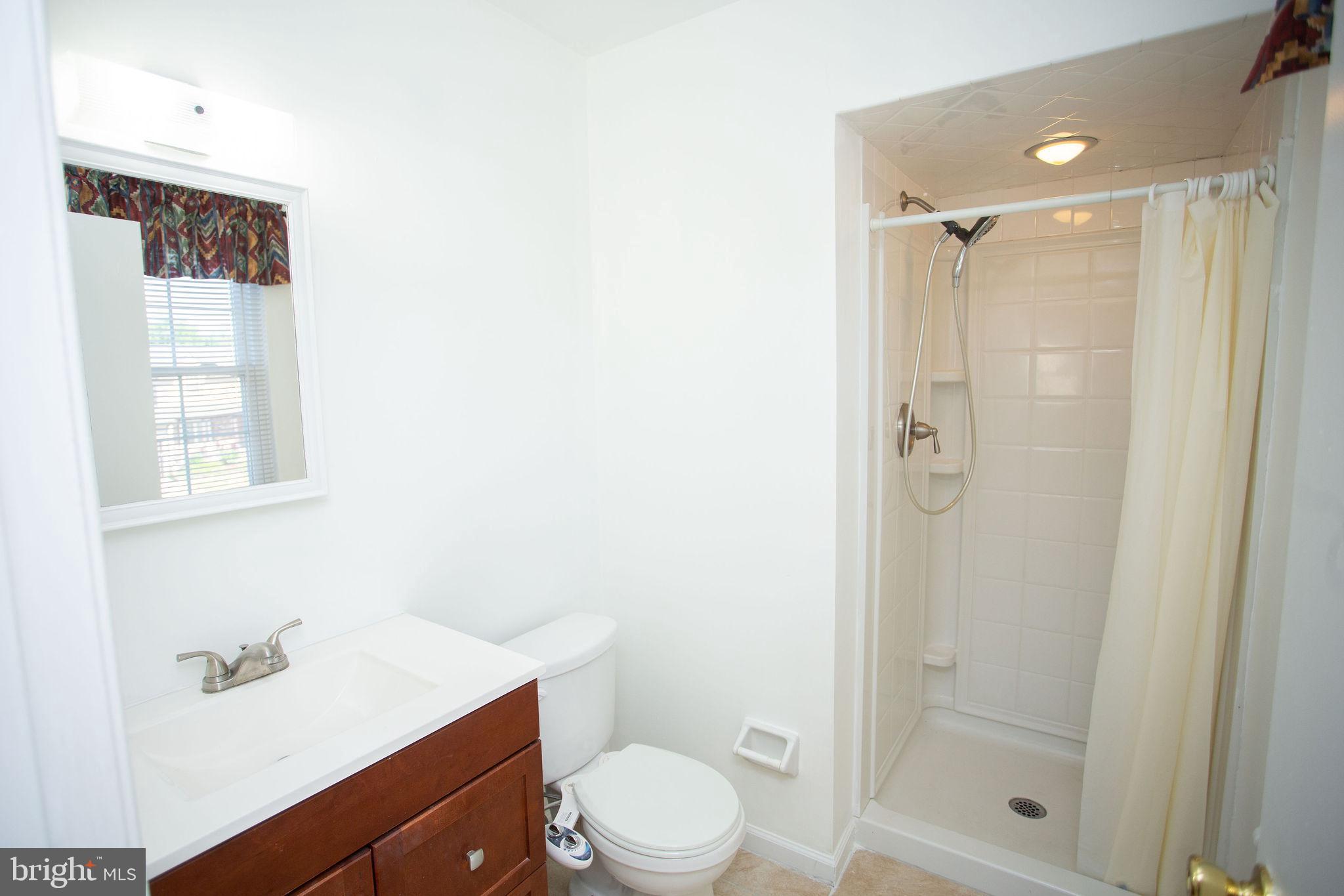 9 N GREEN ACRE DRIVE