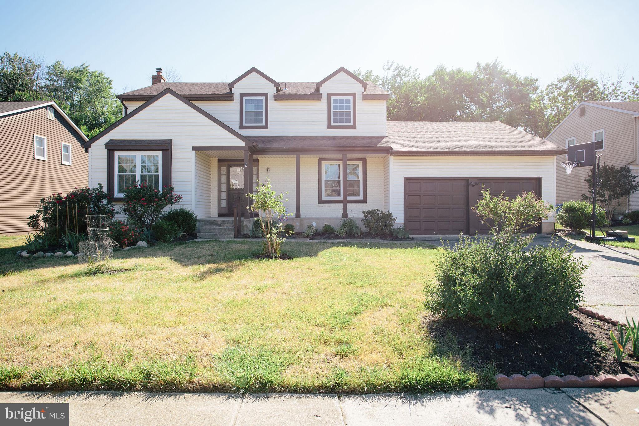 9 N GREEN ACRE DRIVE