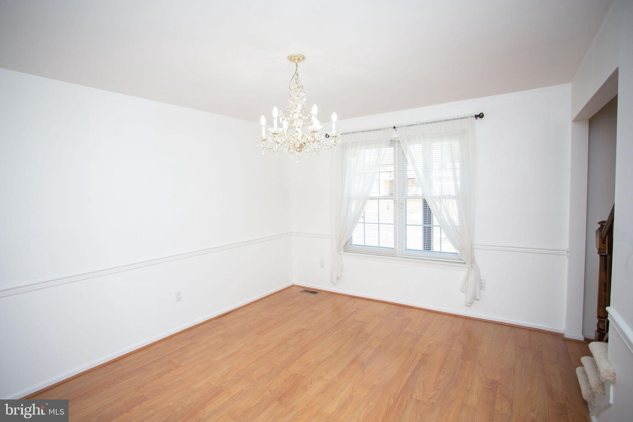 9 N GREEN ACRE DRIVE