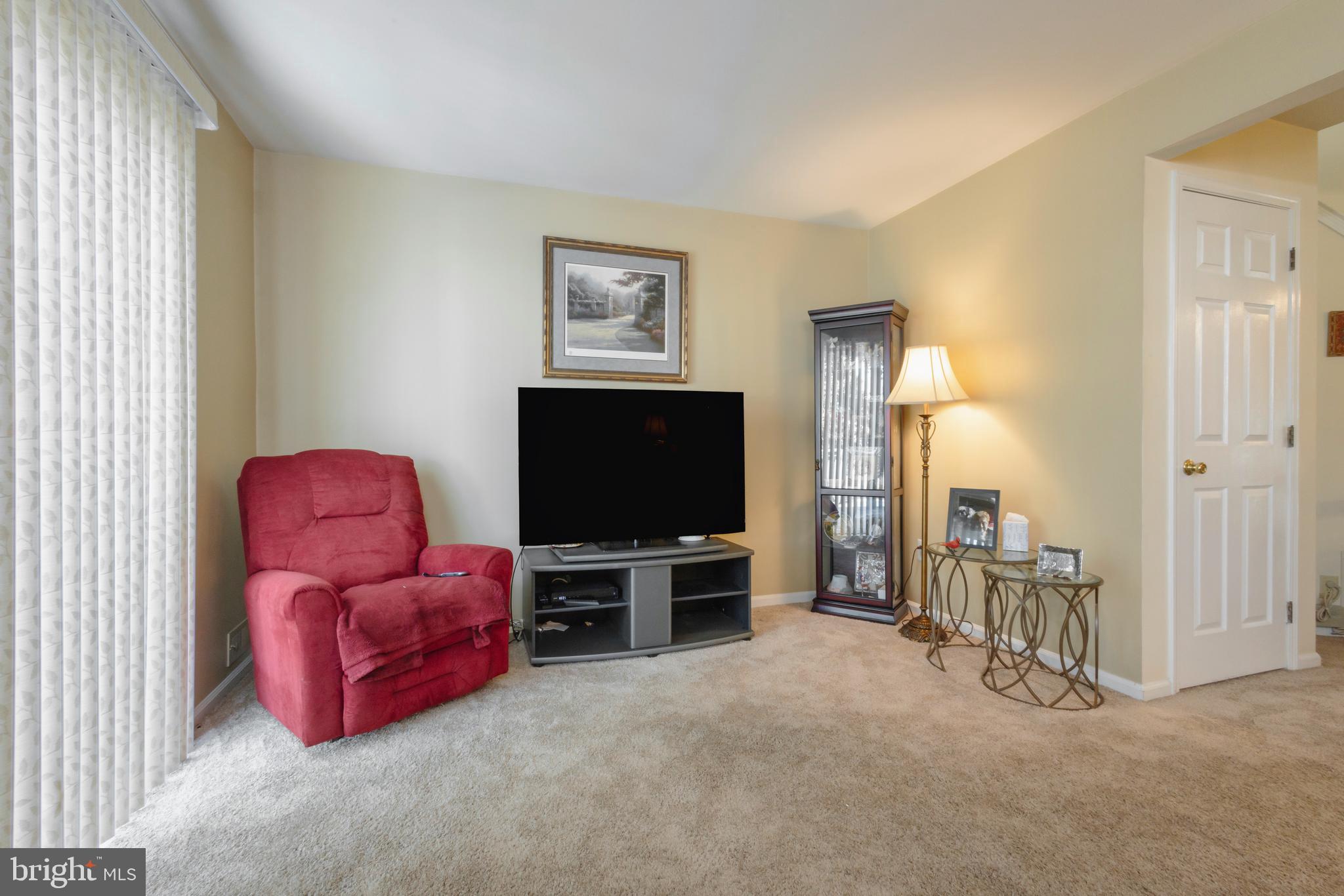 2404 DORAL DRIVE