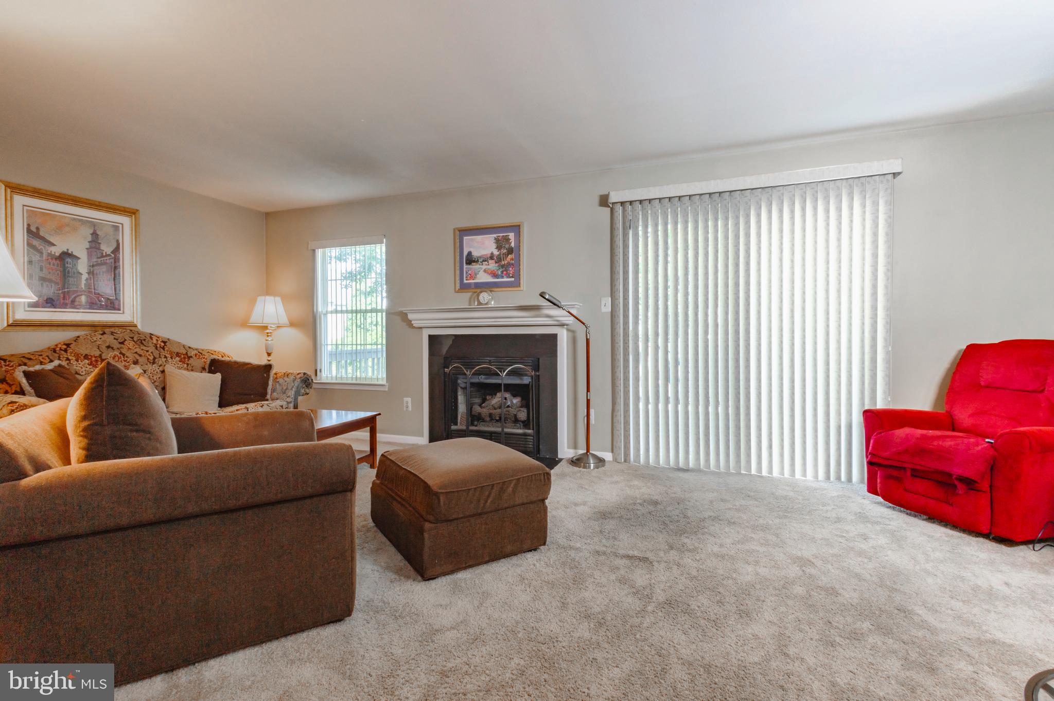 2404 DORAL DRIVE