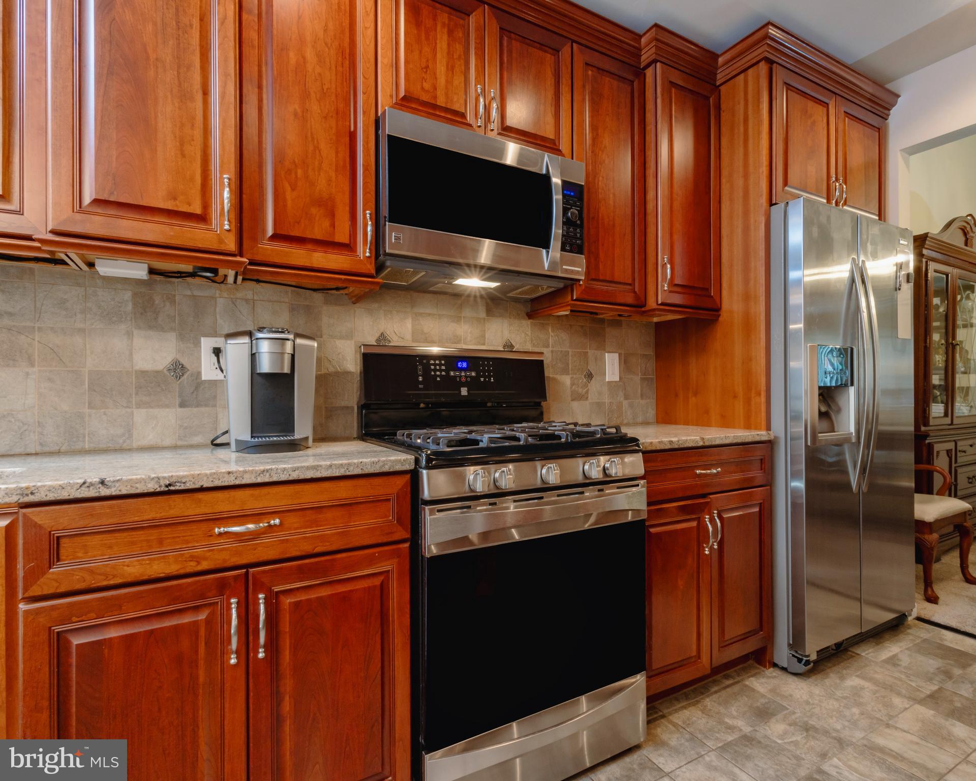 2404 DORAL DRIVE