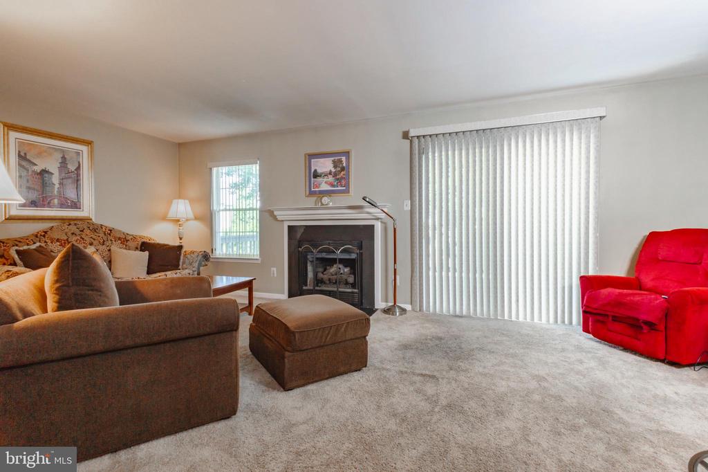 2404 DORAL DRIVE