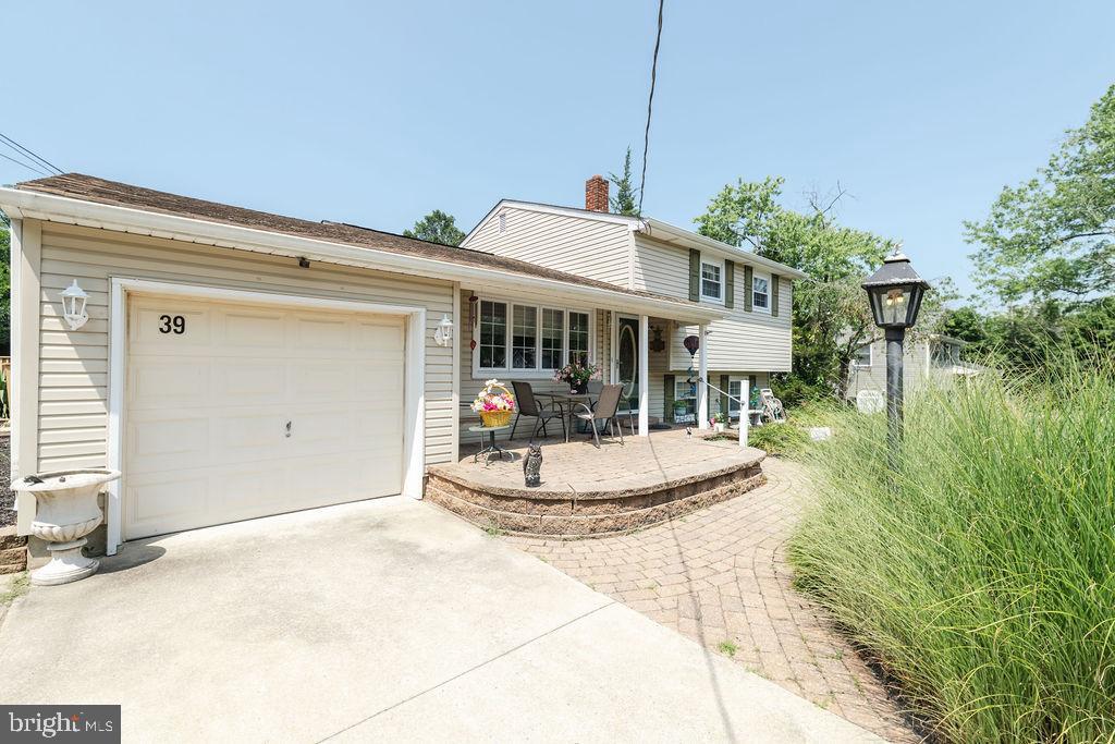 39 S CEDAR BROOK ROAD