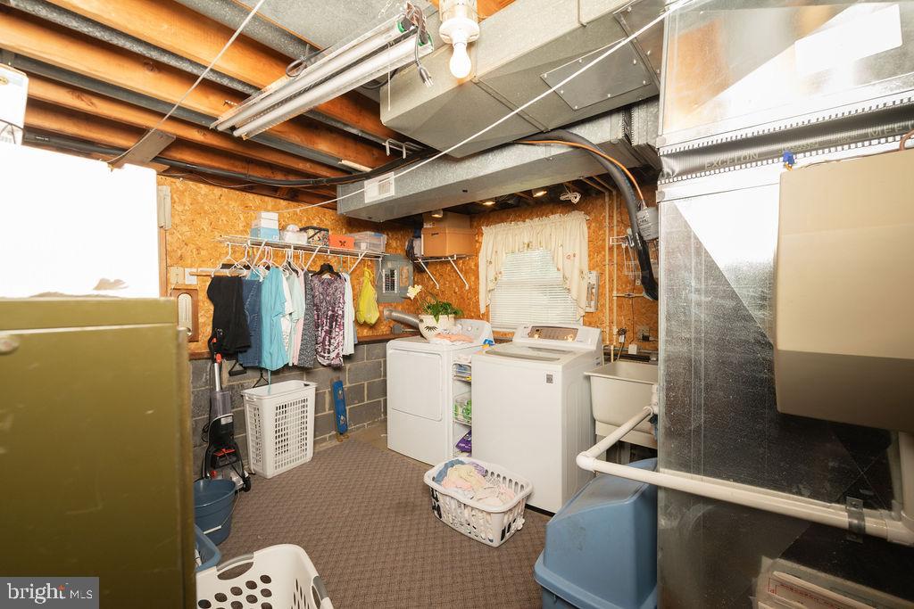 39 S CEDAR BROOK ROAD