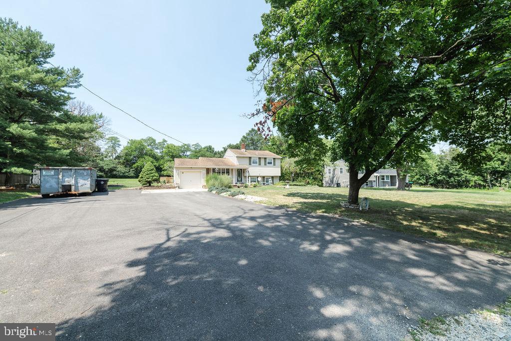 39 S CEDAR BROOK ROAD