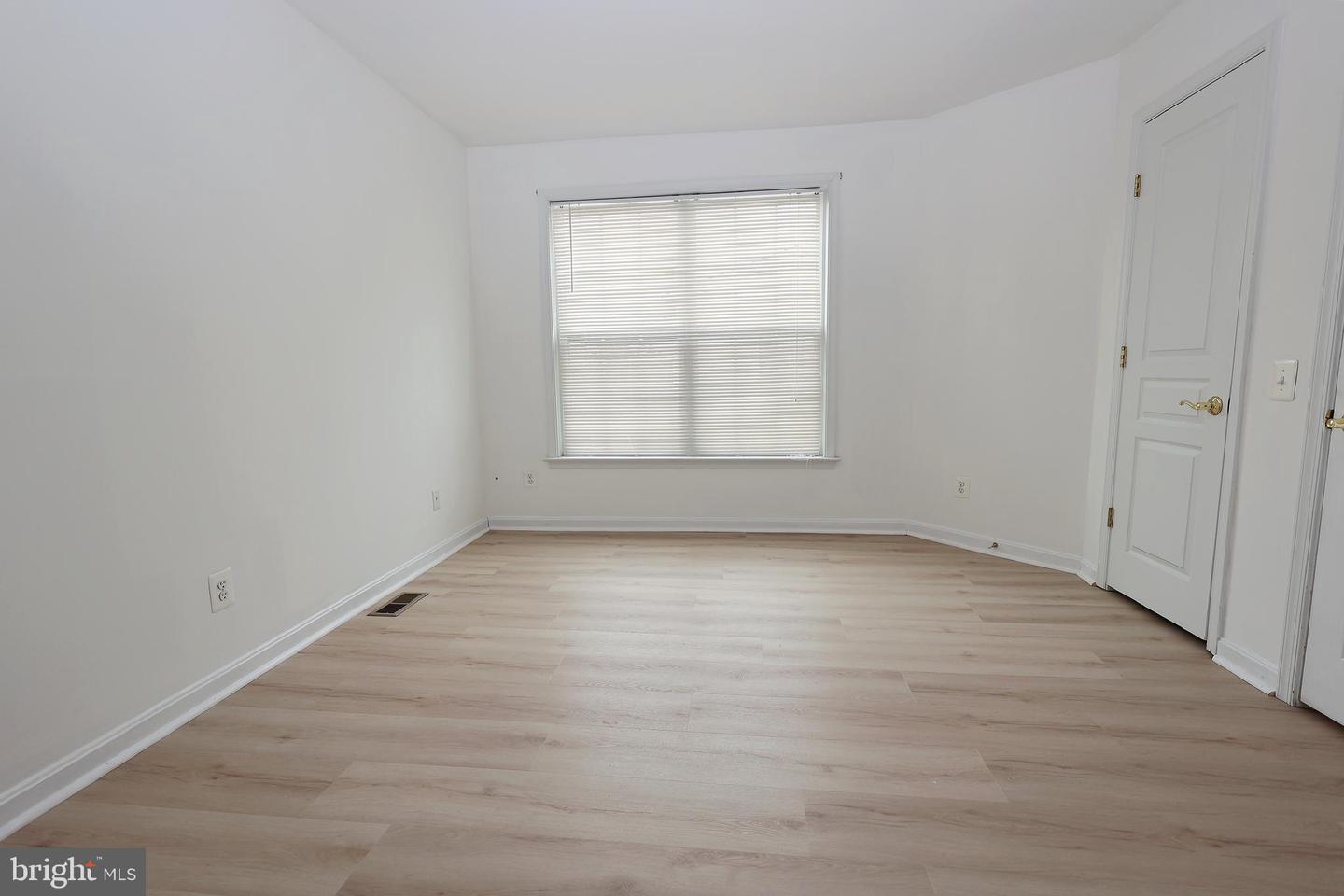 44 BORTON AVE