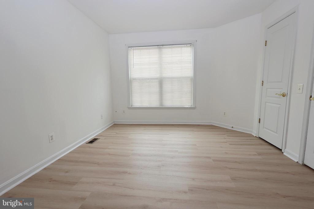 44 BORTON AVE
