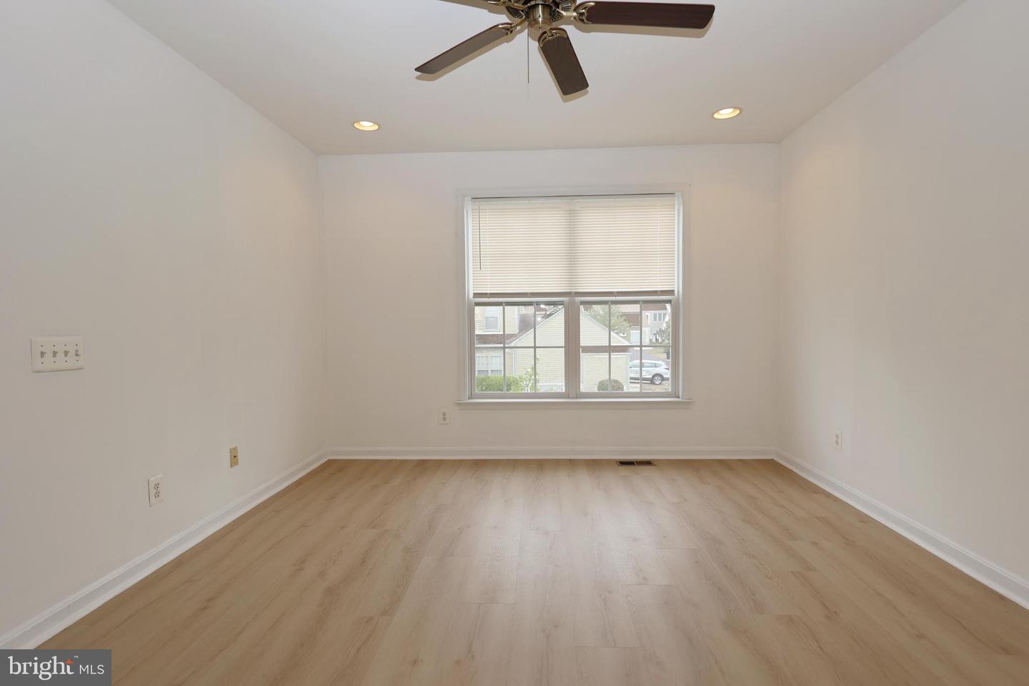 44 BORTON AVE