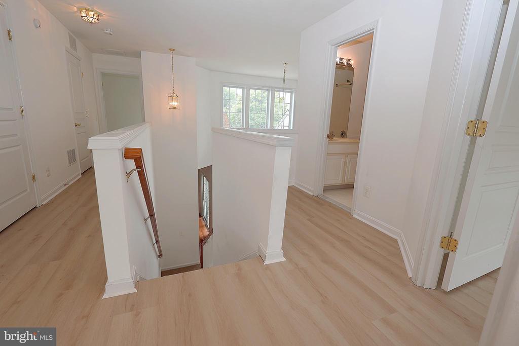 44 BORTON AVE