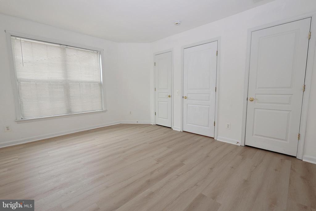 44 BORTON AVE