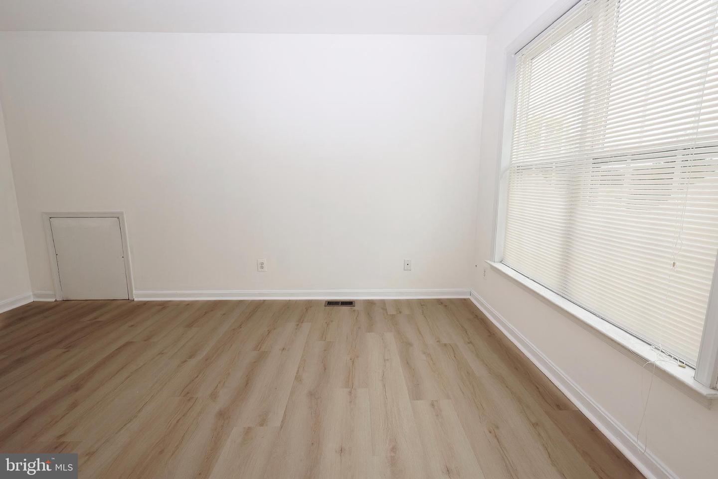 44 BORTON AVE