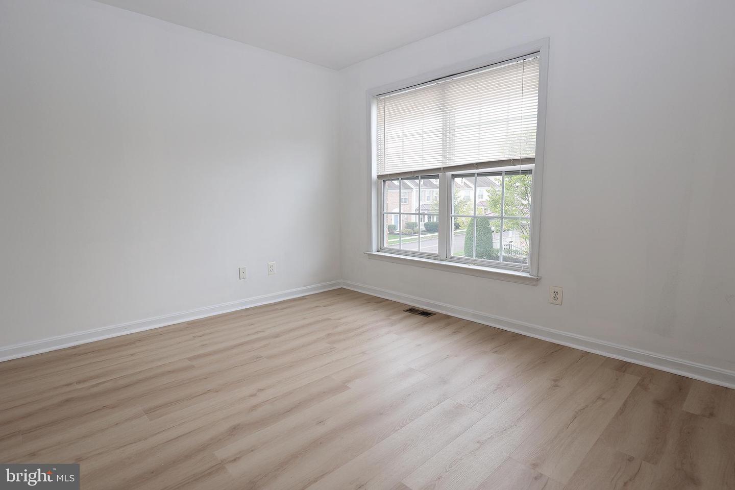 44 BORTON AVE