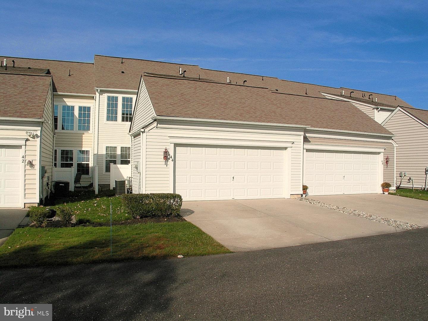 44 BORTON AVE
