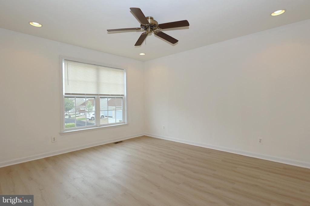 44 BORTON AVE