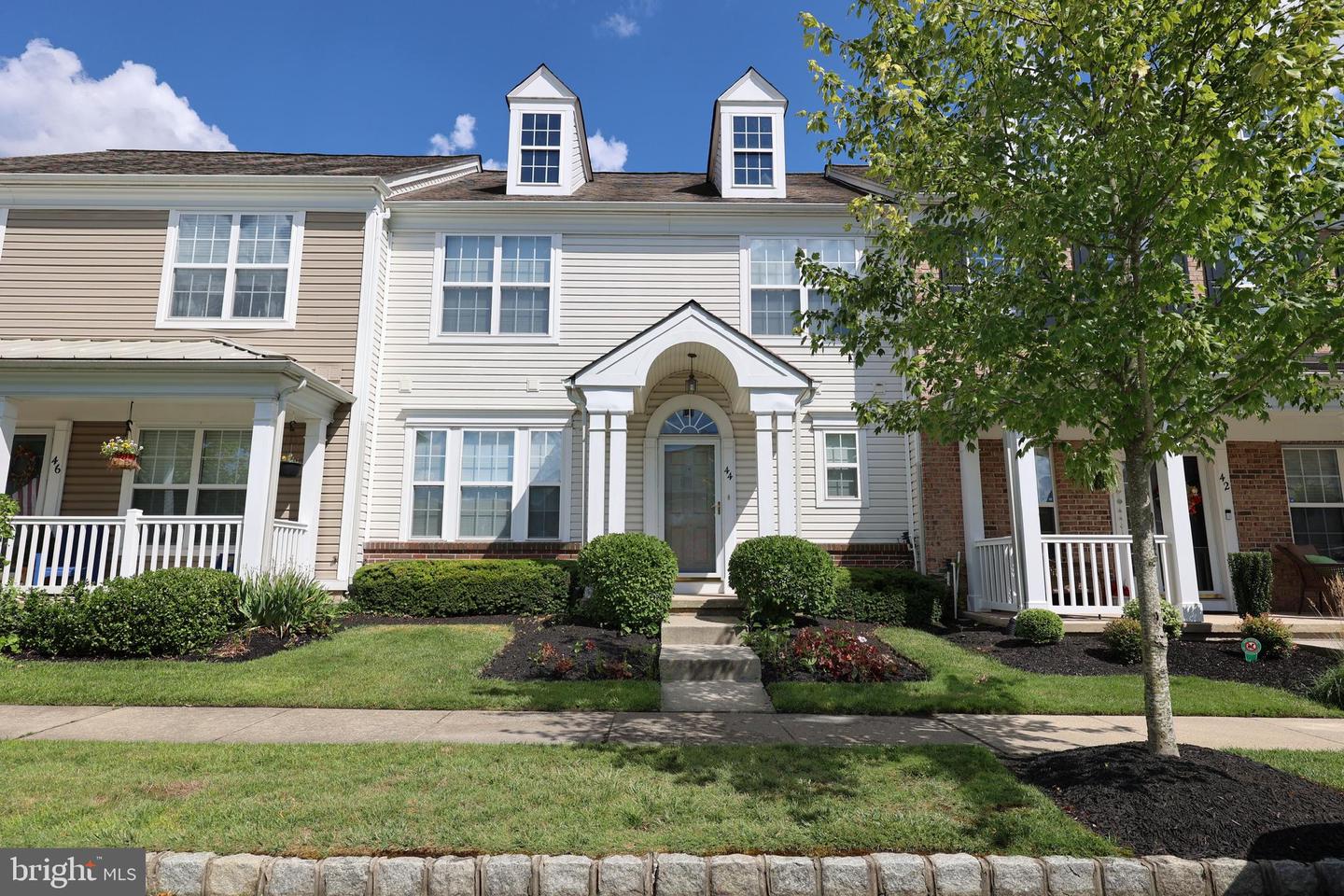 44 BORTON AVE