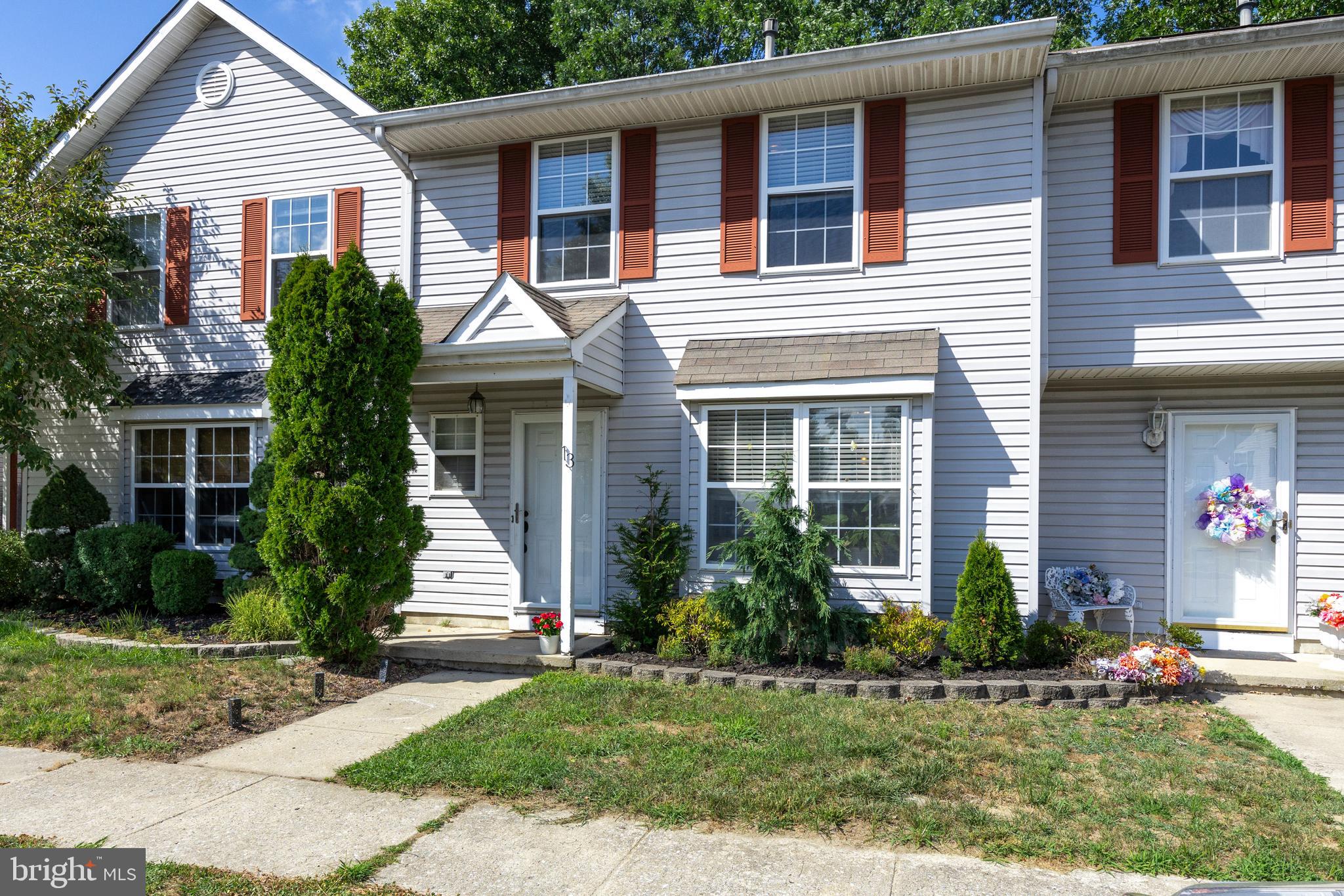 13 Grant Ln