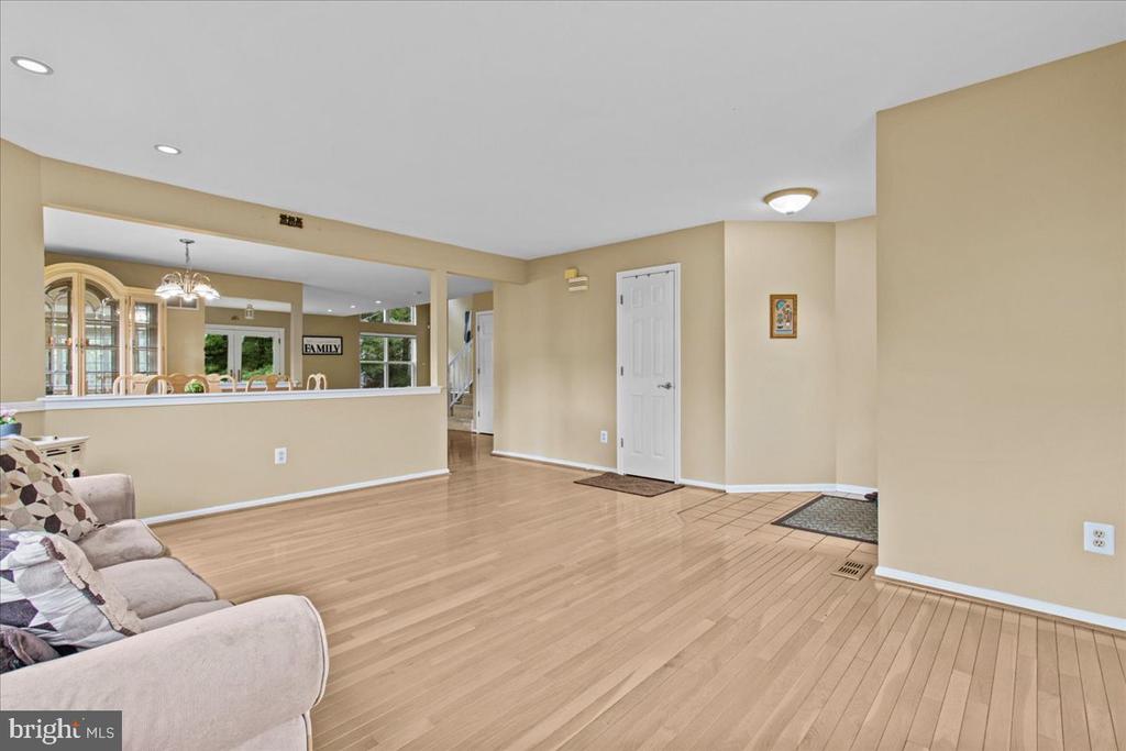 3 CATANIA COURT