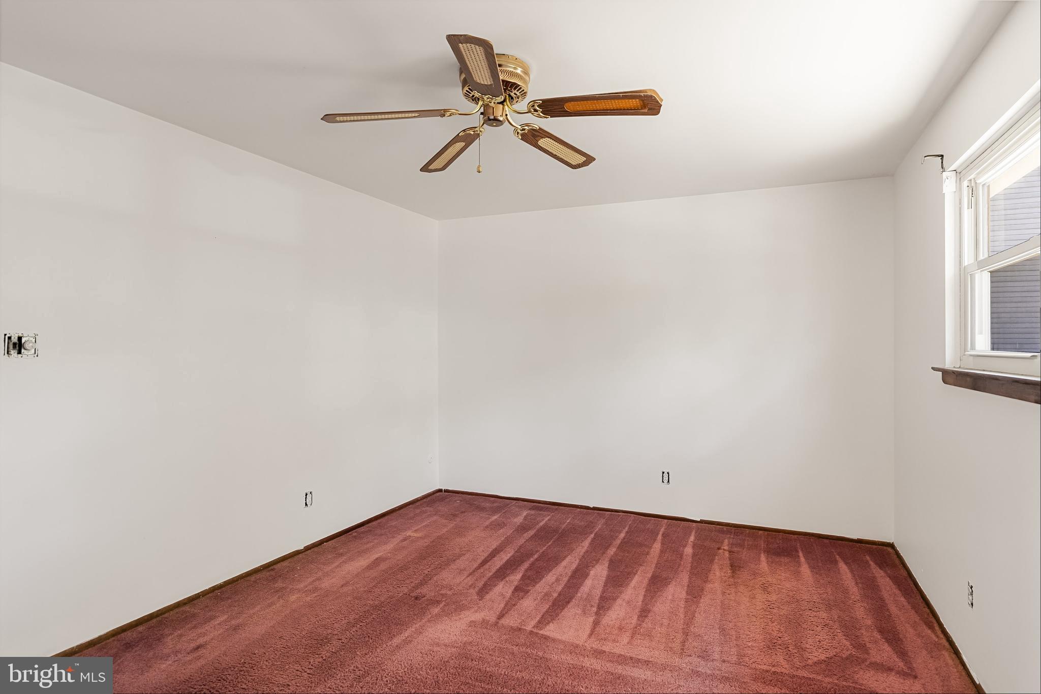 2337 FERNWOOD AVENUE