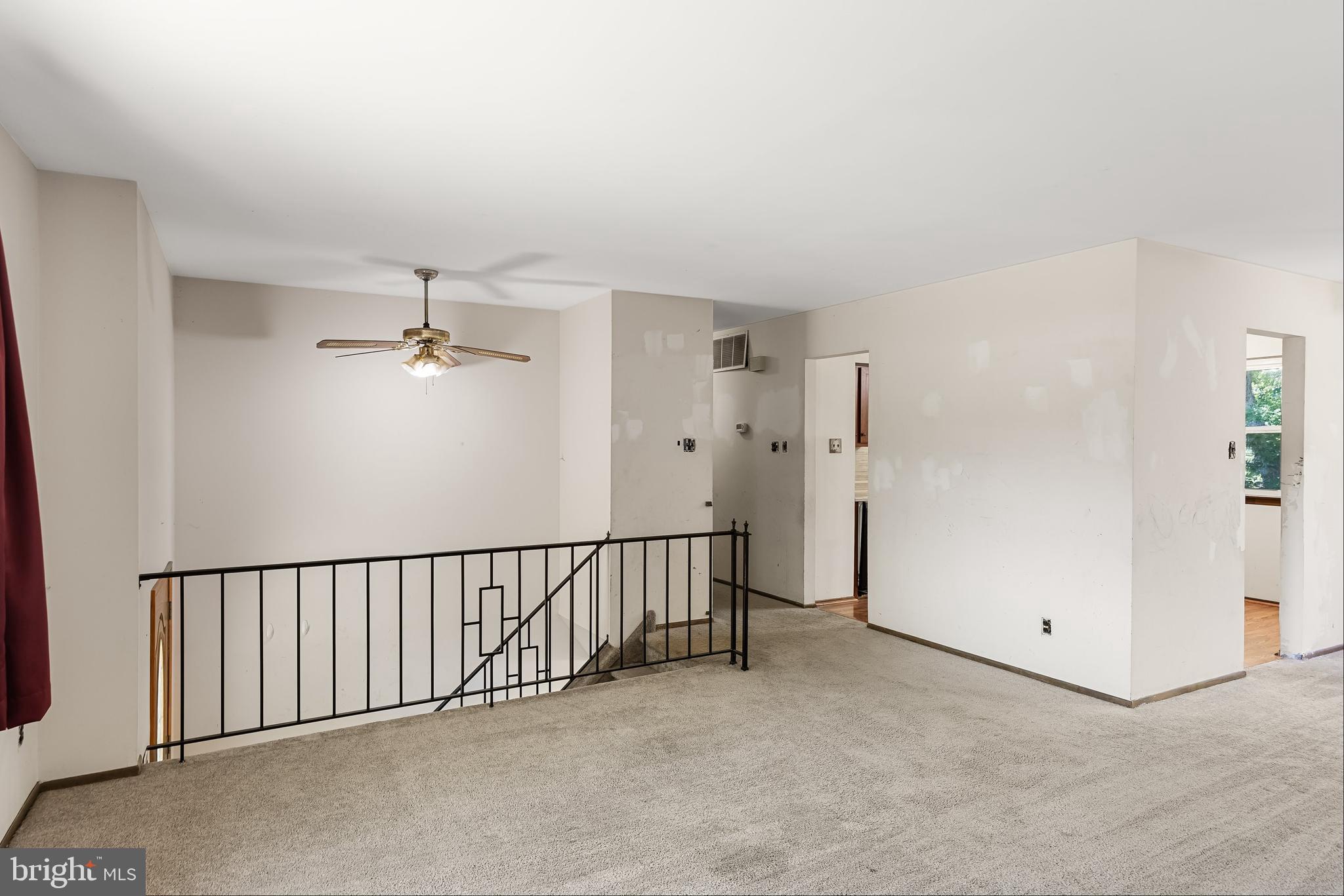 2337 FERNWOOD AVENUE