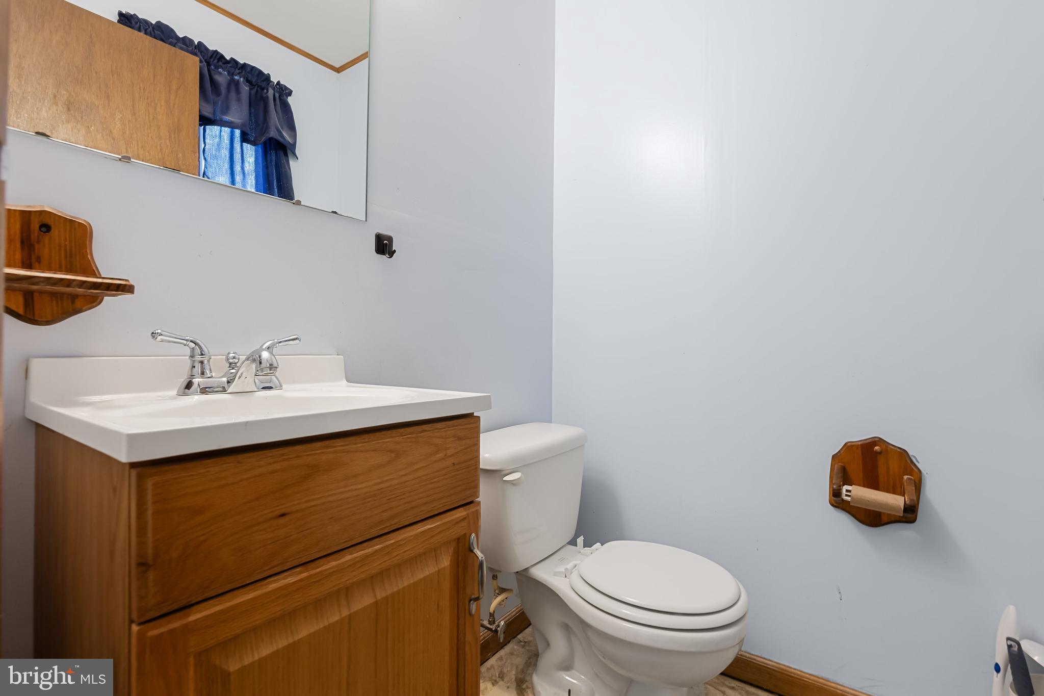 2337 FERNWOOD AVENUE