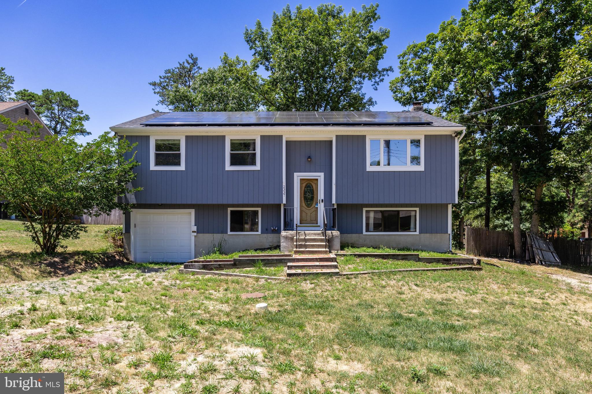 2337 FERNWOOD AVENUE