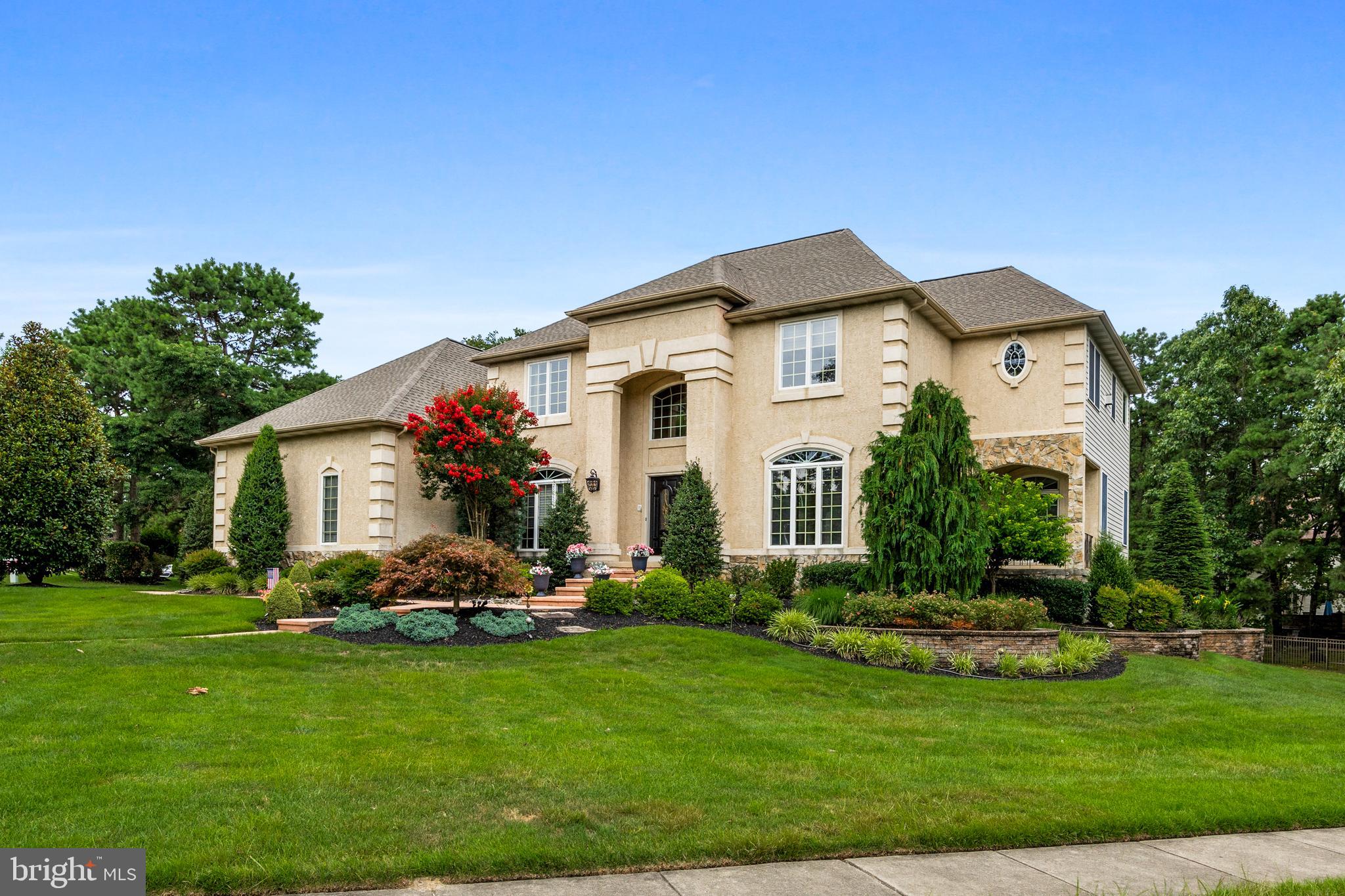 1 Simsbury Dr