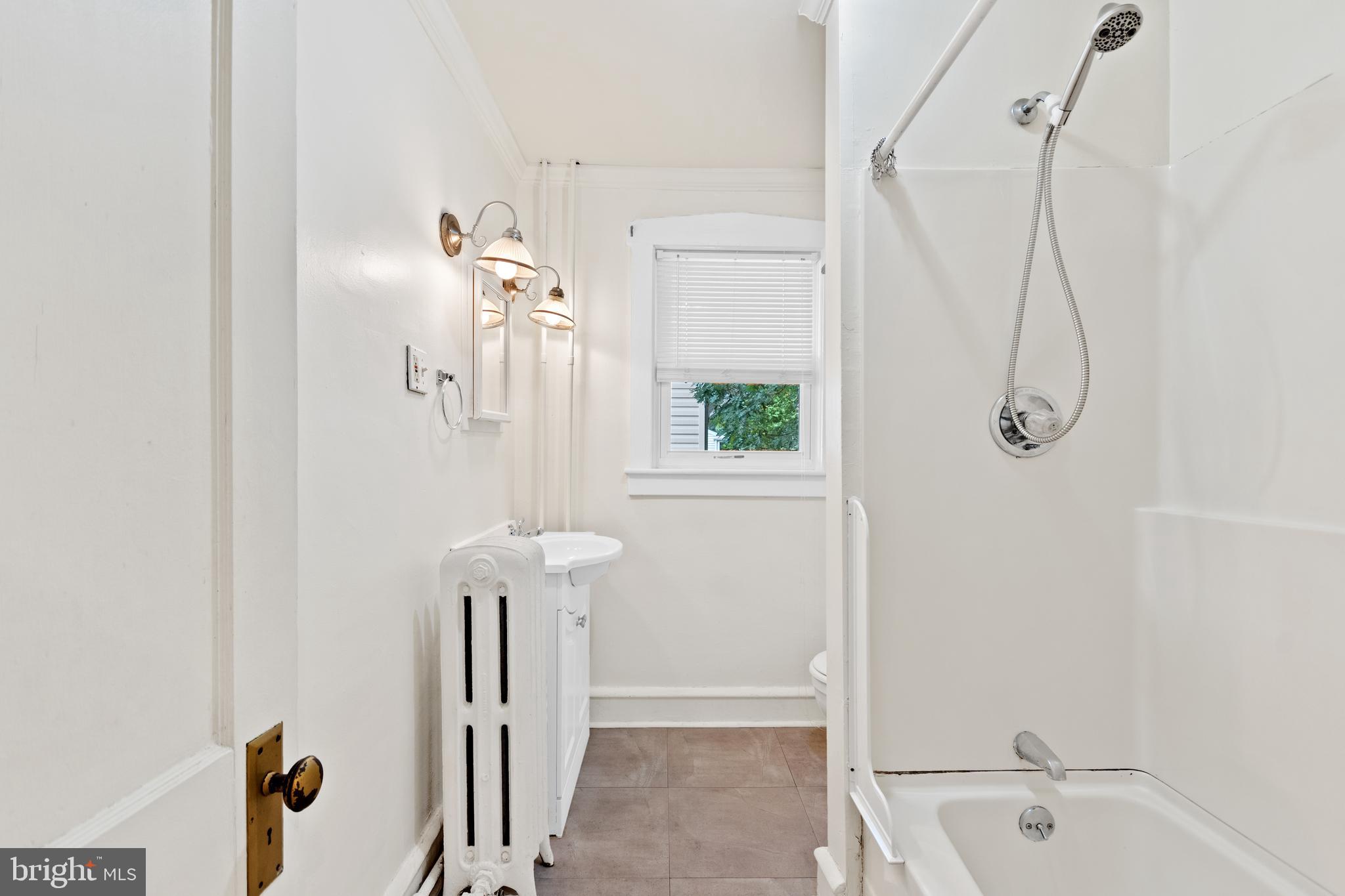 244 MANSION AVENUE