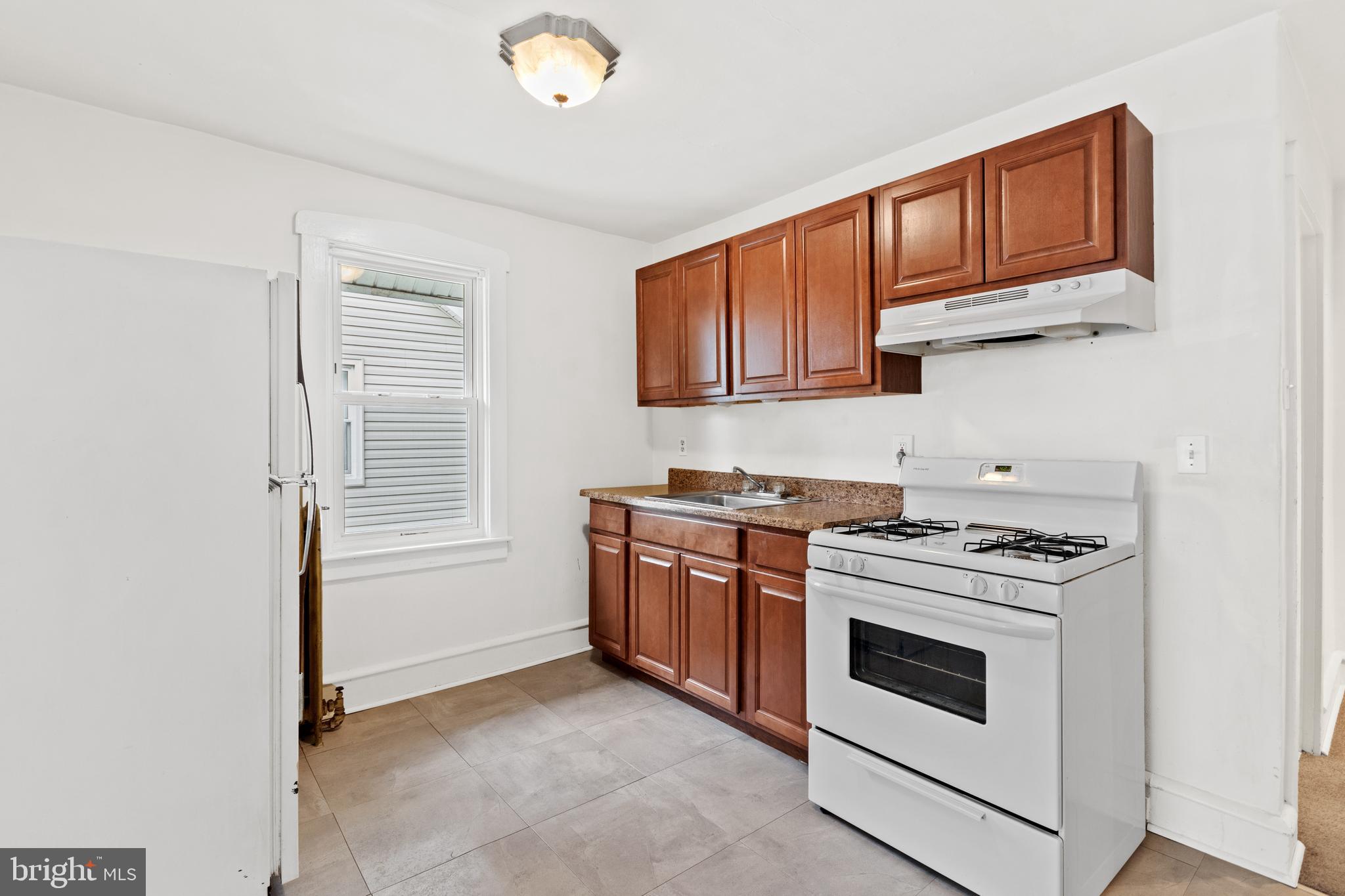 244 MANSION AVENUE