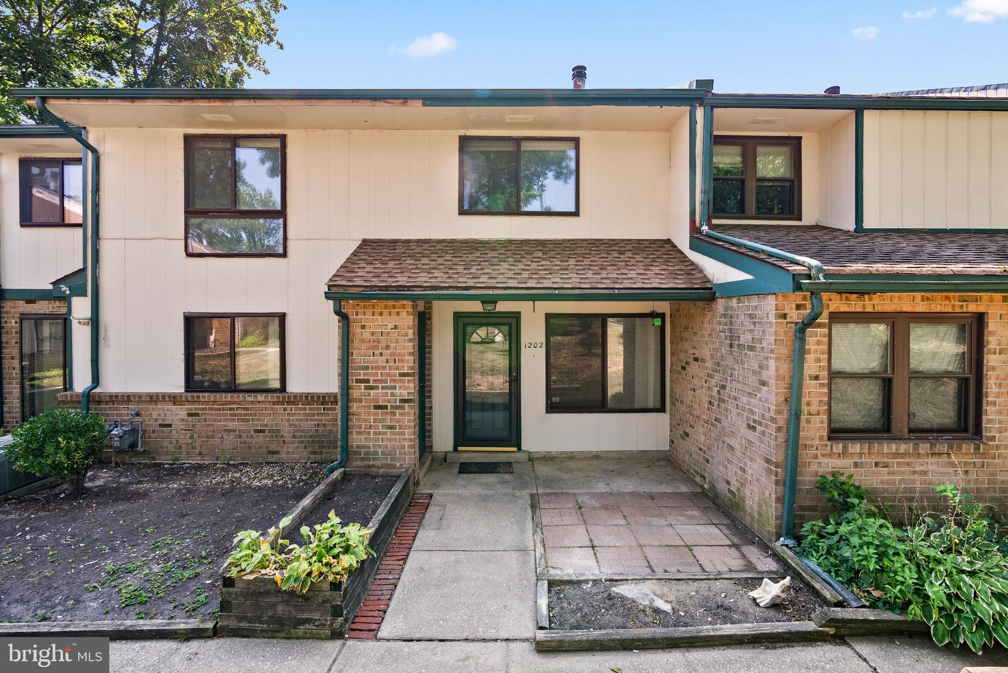 1202 TIMBER CREEK RD