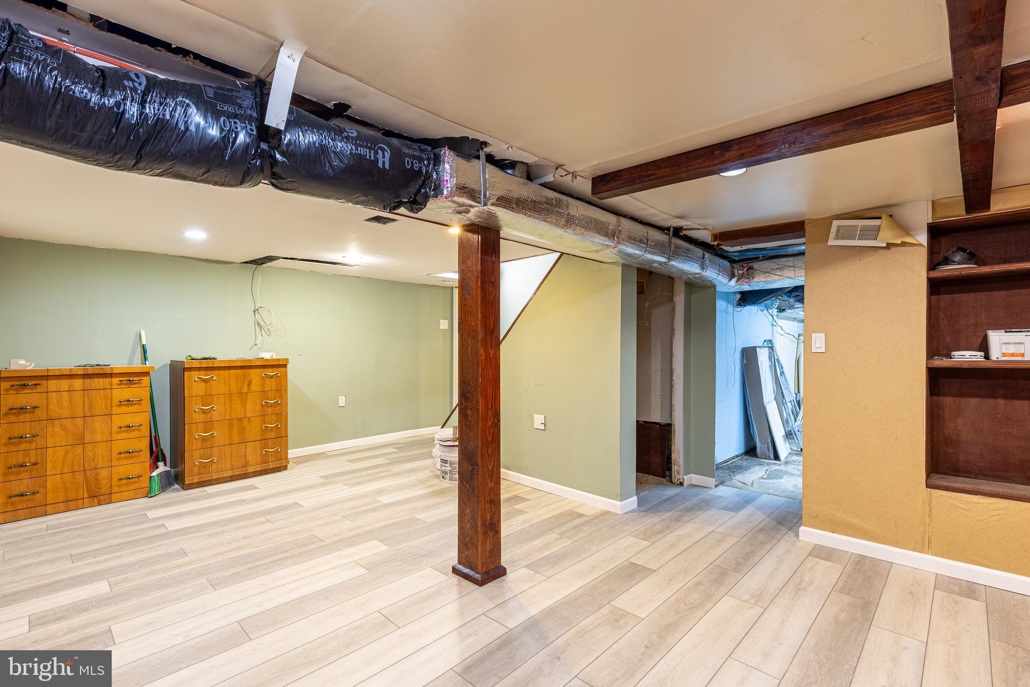1101 Center Ave