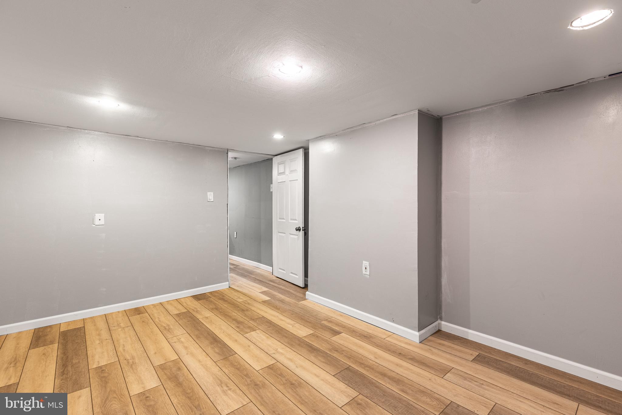 1101 Center Ave