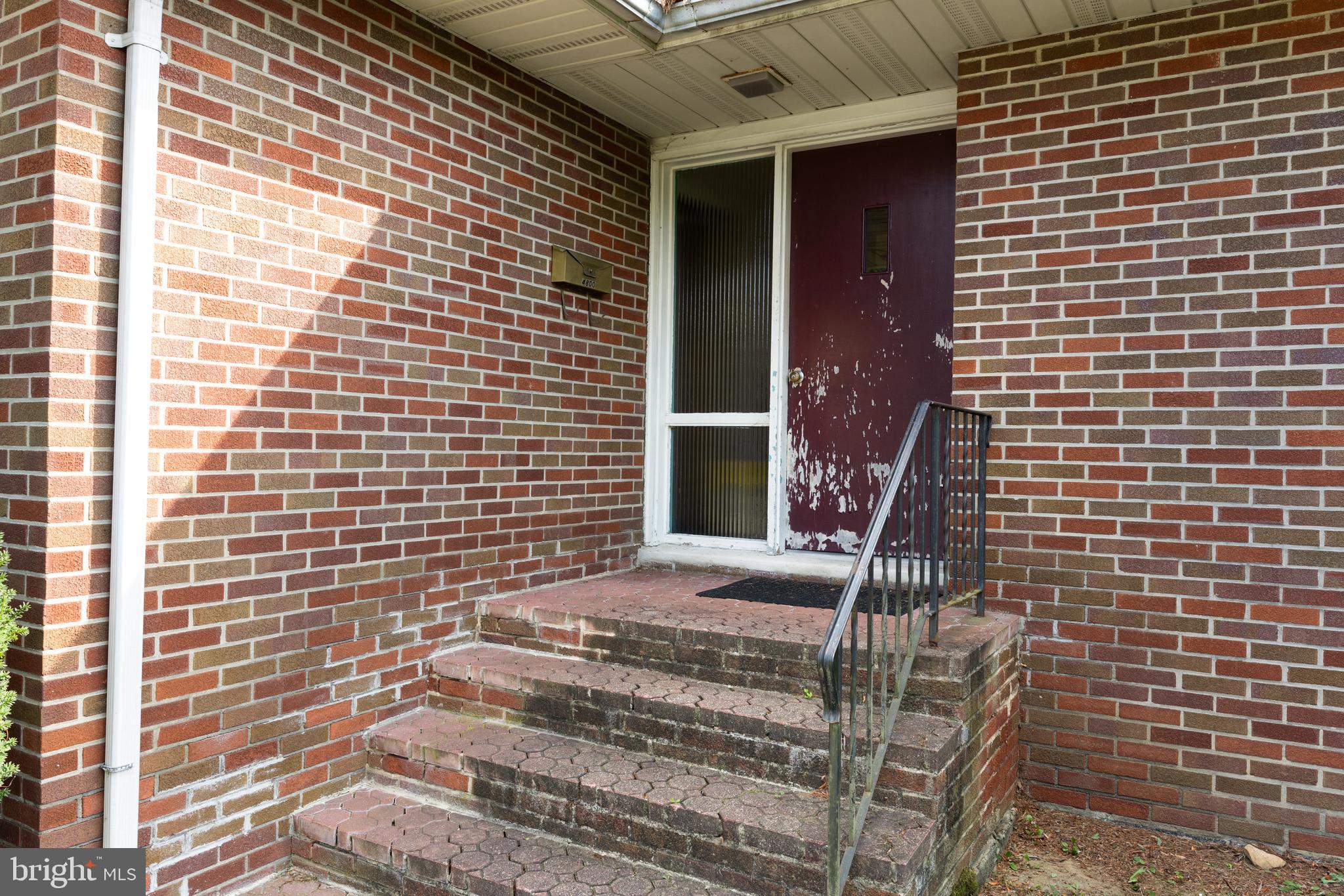 5010 Russell Ave