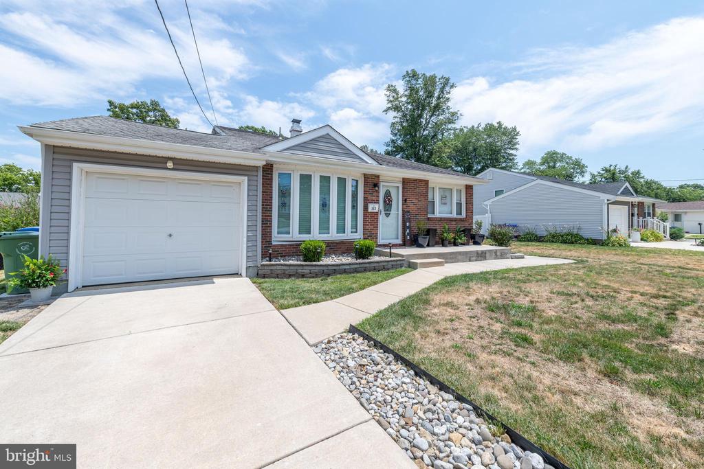 113 WOODLAND AVENUE