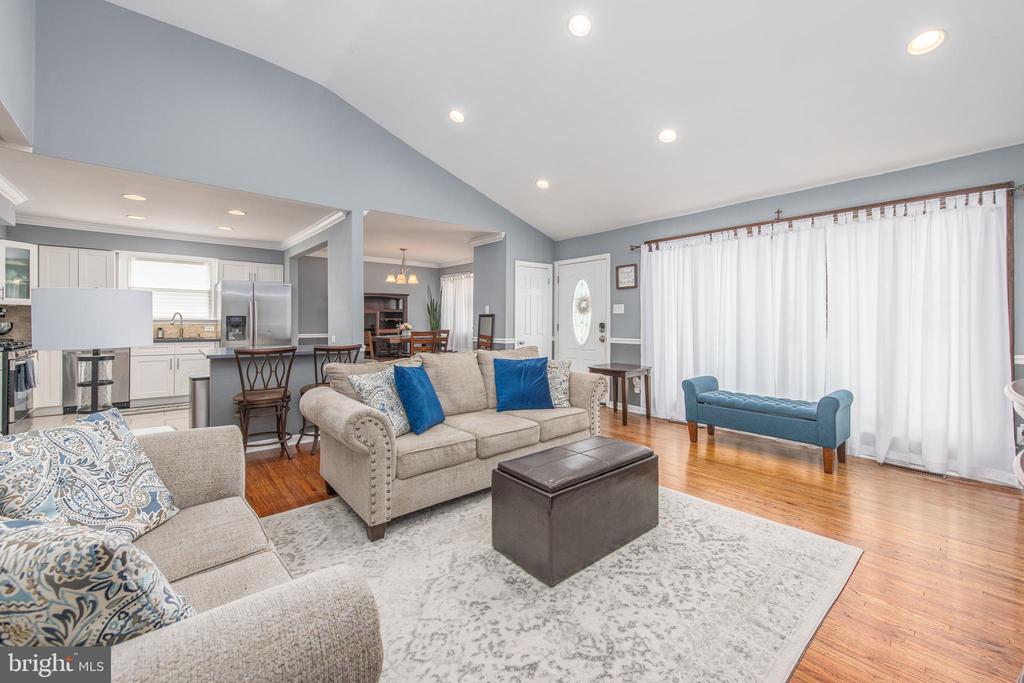 113 WOODLAND AVENUE